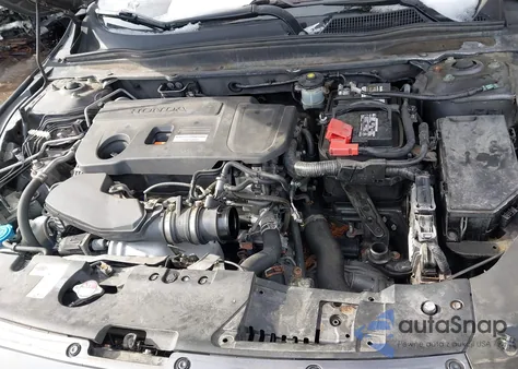 2018 Honda Accord Touring 2.0T z USA, uszkodzony, nr VIN 1HGCV2F99JA007154